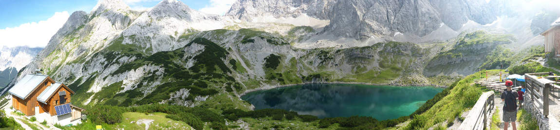 Panorama around the Coburger Hut