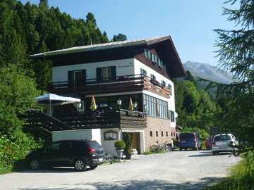 The Dominikus Hut